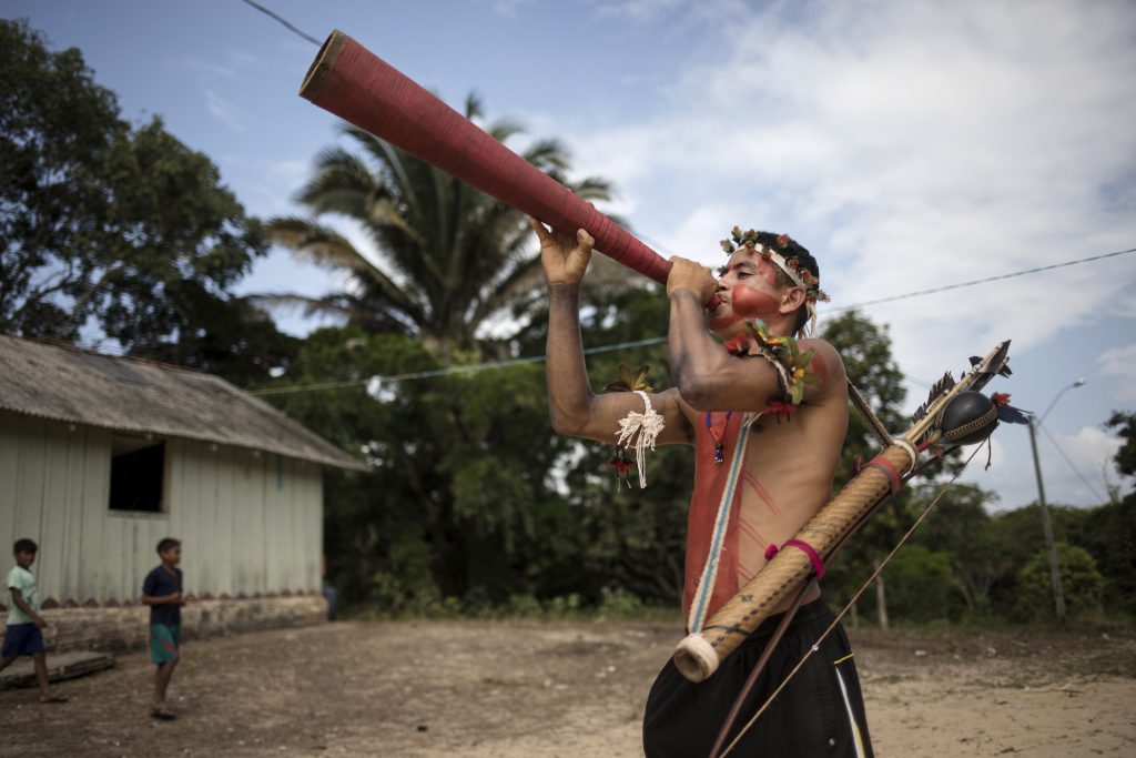 In The Amazon Indigenous Debate How To Save Their Lands Aruba Today 9879