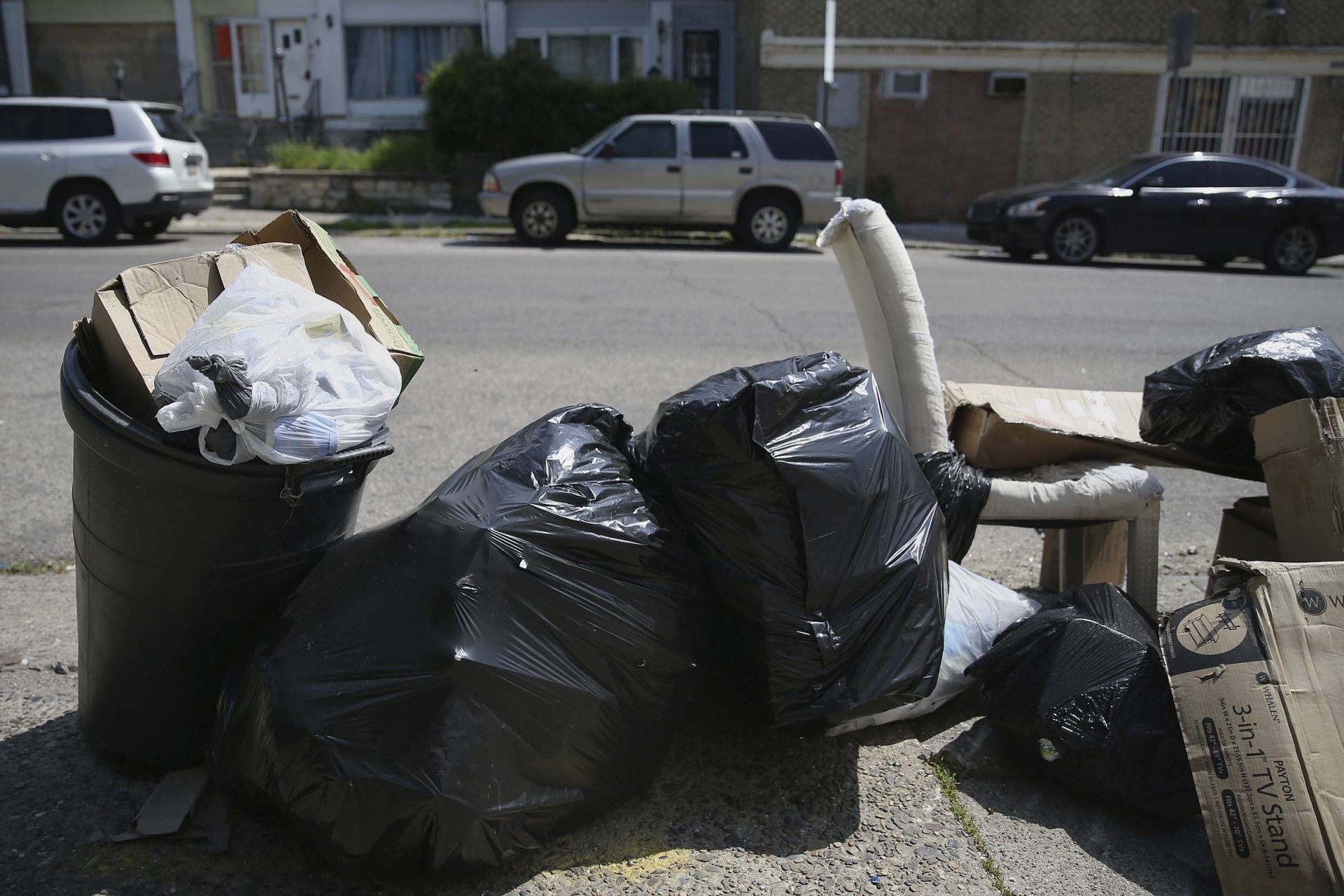 Philadelphia trash piles up as pandemic stymies its removal Aruba Today