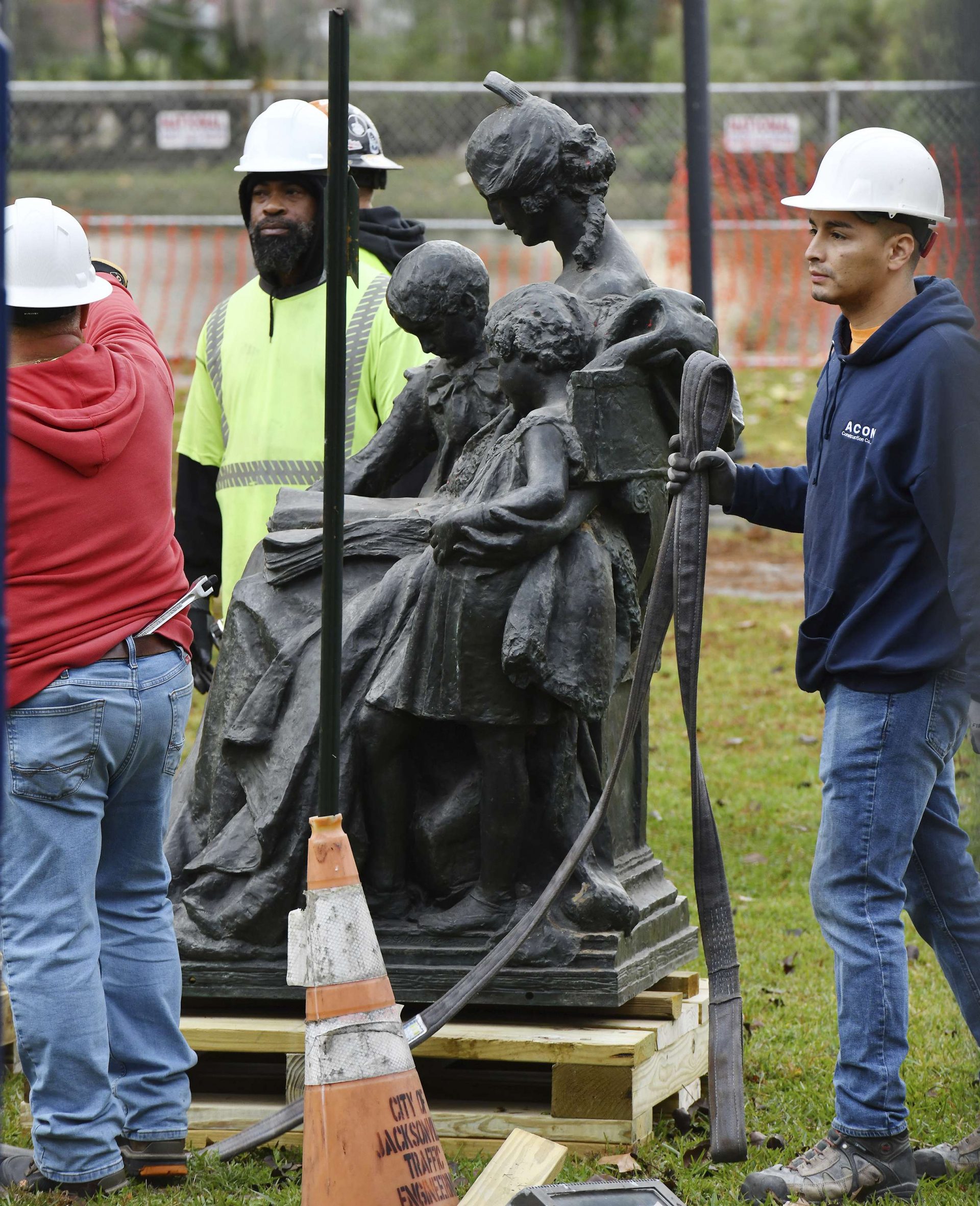 Jacksonville, Florida, Mayor Has Confederate Monument Removed After ...